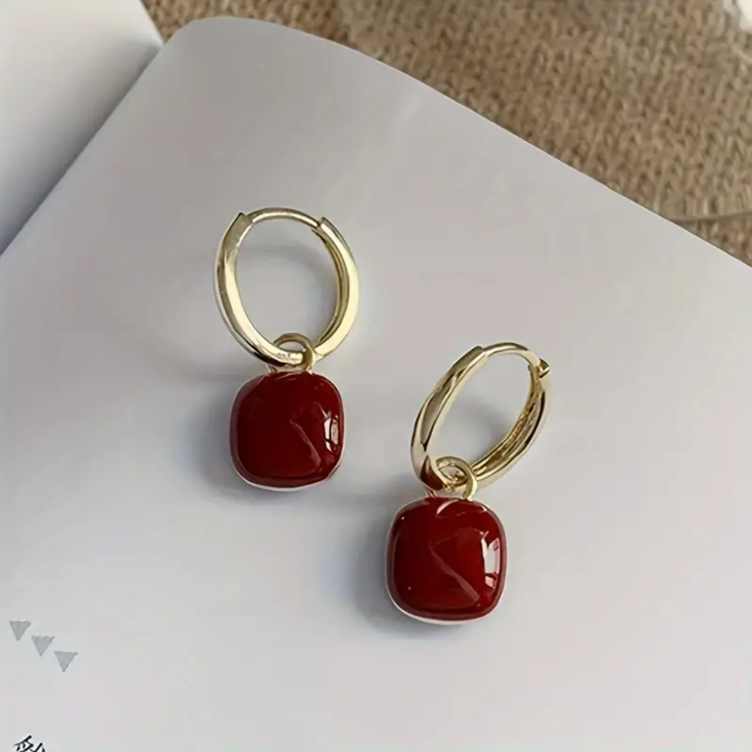 1 Pair Of Vintage Drop Earrings Retro Scarlet Pendant