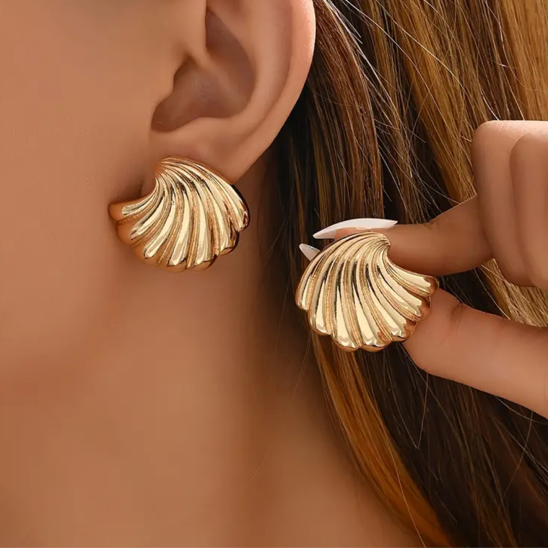 1 Pair Golden Shell Wave Design Earring